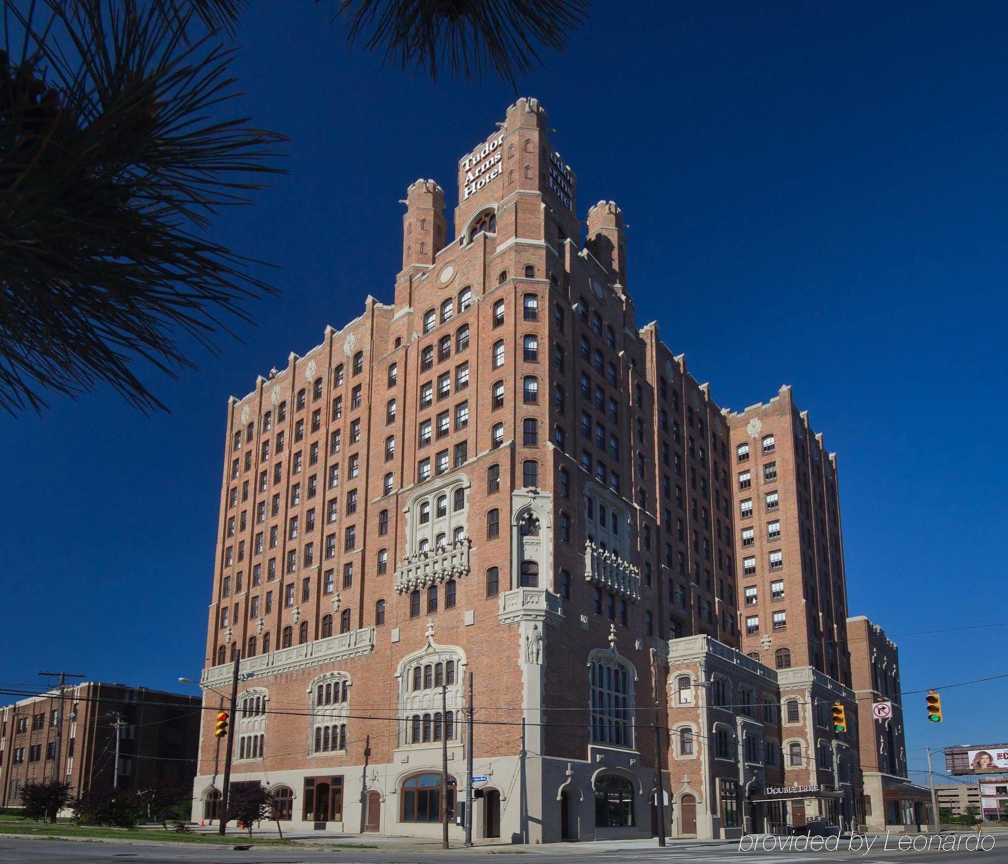 The Tudor Arms Hotel Cleveland - A Doubletree By Hilton Bagian luar foto